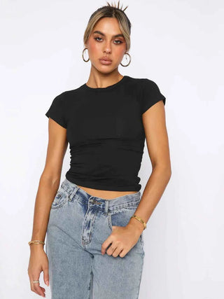 Iris – Figurbetontes Damen Crop Top mit Raffung & Rundhalsausschnitt