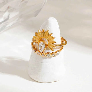Nora – Damenring-Set mit Kristallfassung und Sonnenstrahlen-Design