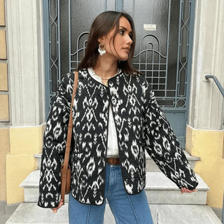 Nila – Damen Blazer mit Ikat-Muster