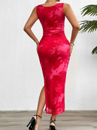 Camila – Figurbetontes Midikleid mit Wasserfarben-Print & Satin-Look