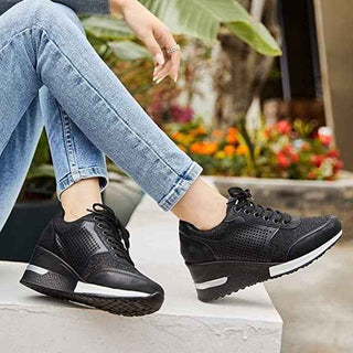 Platform sneaker