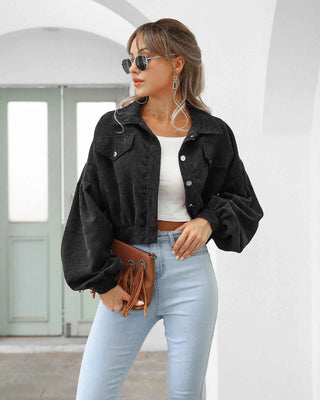 Kurze Jacke im Oversize-Stil