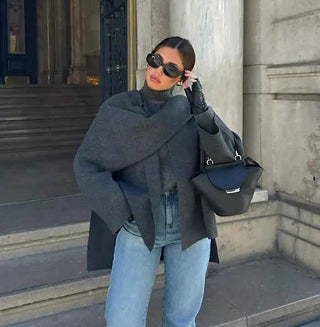 Weich fallender Poncho mit Oversize-Schnitt