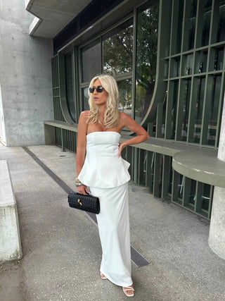 Strapless Maxi-Kleid mit Taillenschlitz