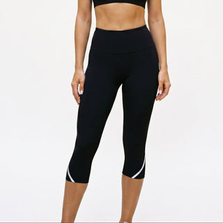 Hochtaillierte Capri-Leggings mit Bequemer Stretch-Passform-Women’s Activewear-Cecile Lavelle-Schwarz-M-Cecile Lavelle