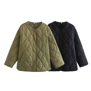 Taillierte Steppjacke mit Knopfverschluss