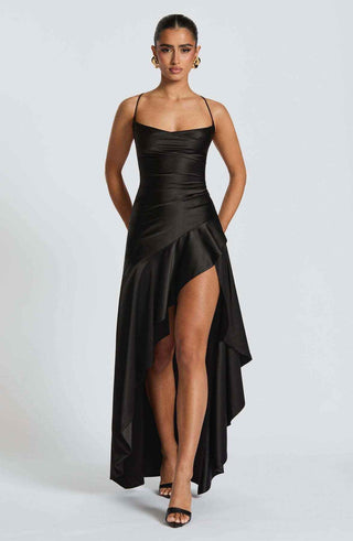 Maxikleid mit Rüschenabschluss