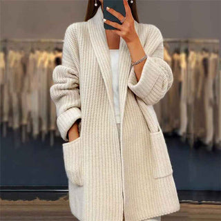Lockere Strickjacke im Longcut