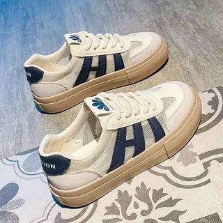 Lässige Sneaker mit Schnürung