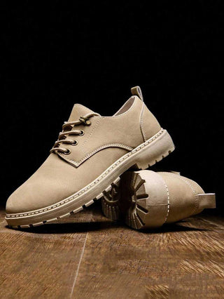Schnürschuhe Herren mit Profilsohle
