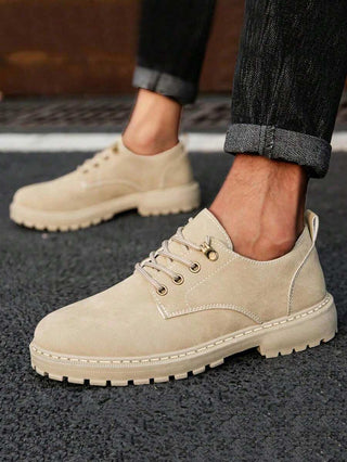 Schnürschuhe Herren mit Profilsohle