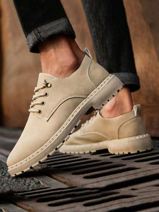 Schnürschuhe Herren mit Profilsohle