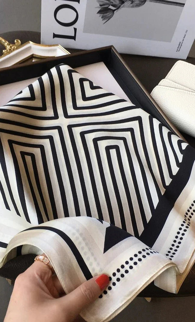 Alicia – Damen-Schal mit geometrischem Labyrinthmuster