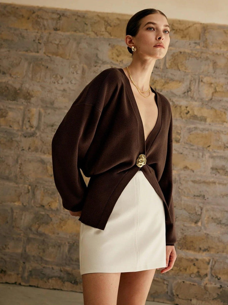 Alma – Fine Knit Cardigan with Sculptural Button