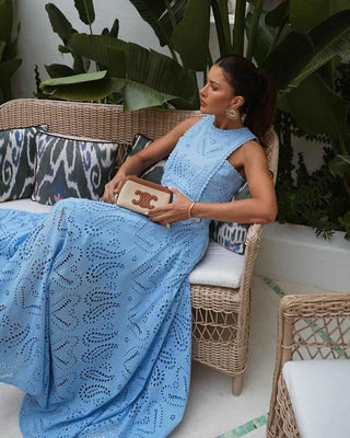 Amara – Zweiteiliges Sommer - Set mit Cut - out - Stickerei und Maxi - Rock - Cecile LavelleWeiß