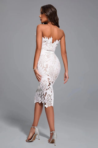 Amira – trägerloses Midikleid aus Spitze mit Cut - outs - Cecile LavelleWeiss