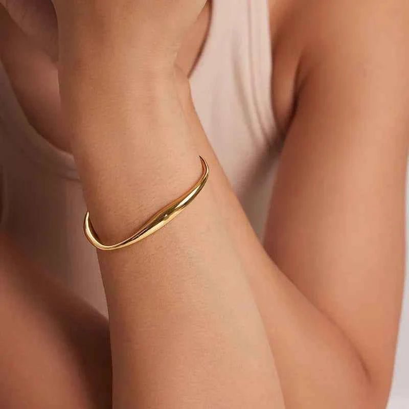 Bracelets Made of Gold