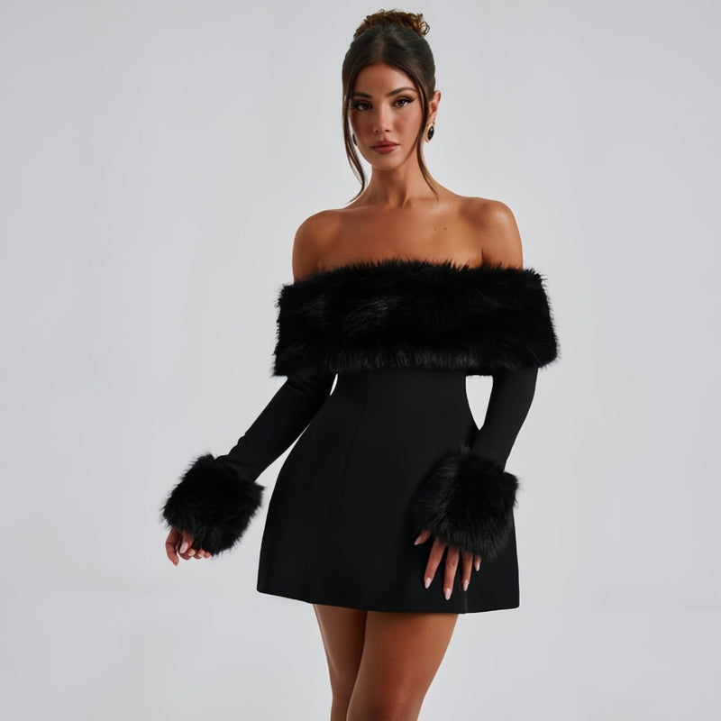 Aurora – Off-shoulder minikjole med kunstpelskant