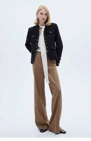 Carmen – Kurze Offiziersjacke mit Goldknöpfen und Pattentaschen - Cecile LavelleSchwarz