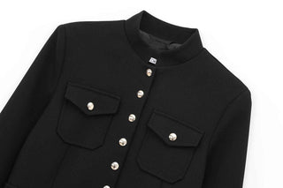 Carmen – Kurze Offiziersjacke mit Goldknöpfen und Pattentaschen - Cecile LavelleSchwarz