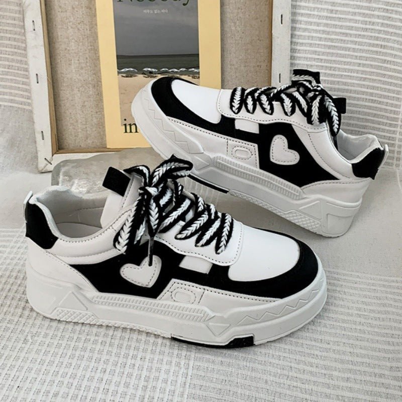 cassidy – chunky sneakers with heart detail in contrasting colors