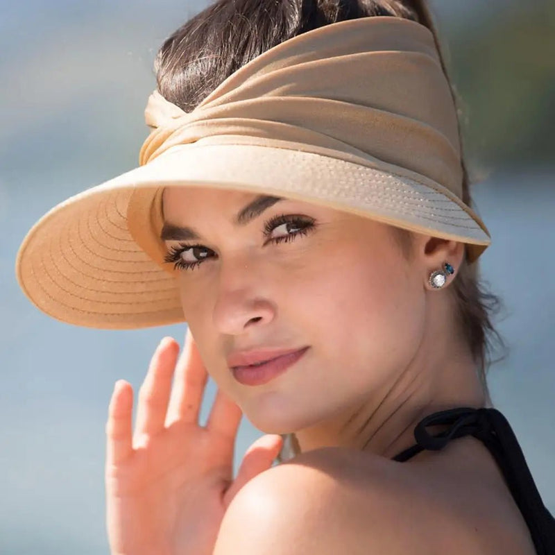 Women's sun hat with UV protection and wide brim