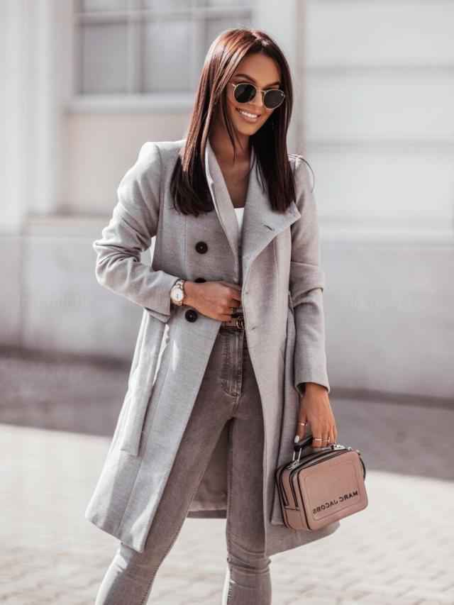 Doppelreihiger Trenchcoat tailliert