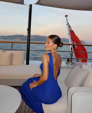 Elara – Schimmerndes Maxikleid mit figurbetonter Silhouette - Cecile LavelleGold