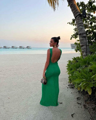 Elara – Schimmerndes Maxikleid mit figurbetonter Silhouette - Cecile LavelleGold