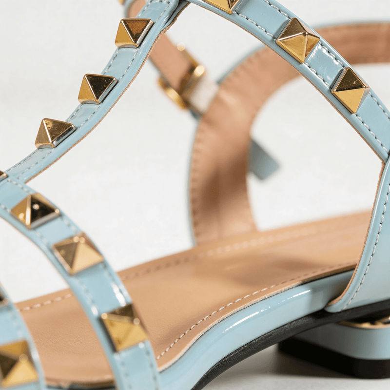 Elegant strappy sandals for women with heels