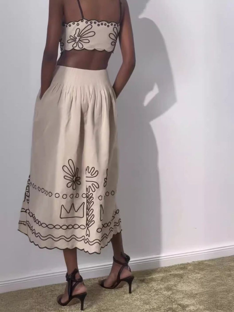 Elegant maxi dress with spaghetti straps