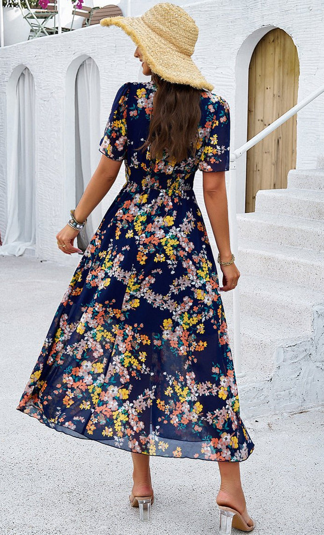Liliana – Boho Maxikleid mit Blumenprint, V-Ausschnitt & Smoktaille