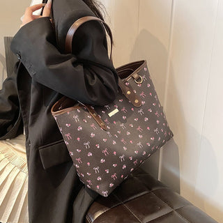 Emma – Florale Canvas Tote Bag mit Retro - Print & Kontrast - Trägern - Cecile LavelleBraun