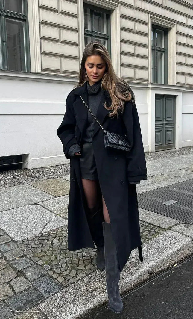 Colette – Langer Damen Trenchcoat in Schwarz mit Gürtel & Oversize-Look