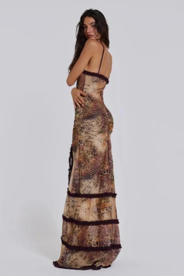 Figure-hugging maxi dress with cut-out and leg slit