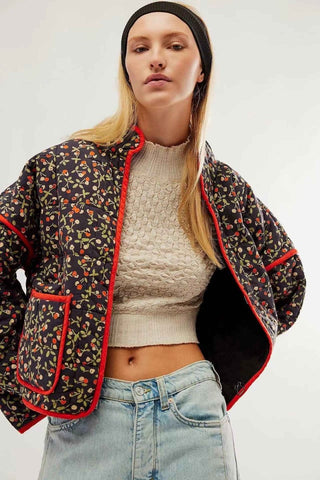 Gewämmter Kurzmantel mit Patches - Cecile LavelleSchwarz