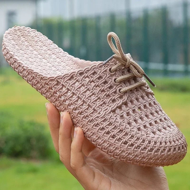 Woven women's mules are breathable summer slippers