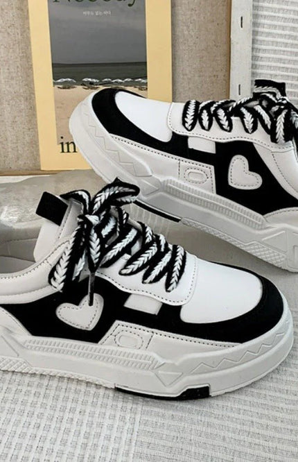 Luna – Baskets à plateforme avec détails cœurs pour un look street style