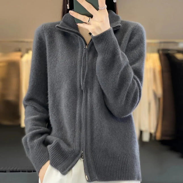 Mira – Weiche Strickjacke mit Reißverschluss & Stehkragen für Damen