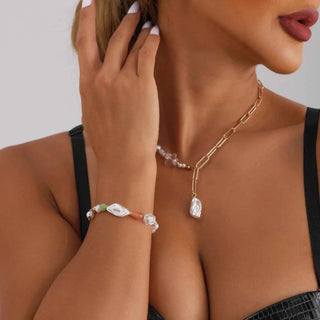 Isabella – Damenkette mit Perlen - und Gliederdesign für modernen Statement - Look - Cecile LavelleGold