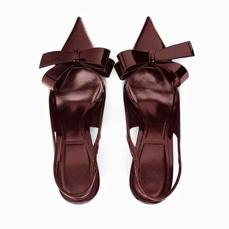 Isabelle – Slingback pumps with pointed toe and bow detail