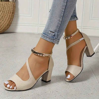 Isla – Blockabsatz - Sandalen mit Metallic - Knöchelriemen - Cecile LavelleBeige