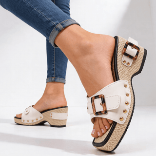 Keilsandalen Damen mit Schnalle und Nieten - Cecile LavelleBraun