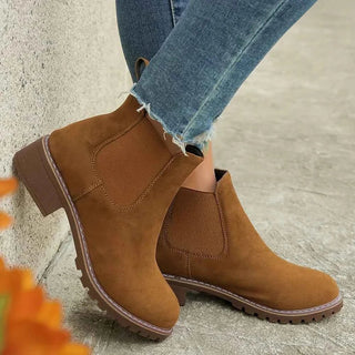 klassische Chelsea Boots - Cecile LavelleGrün