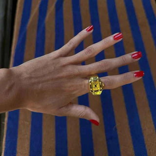 Klassische Edge Ringuhr - Cecile LavelleSilber - Rot