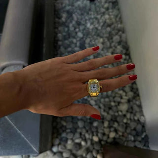 Klassische Edge Ringuhr - Cecile LavelleSilber