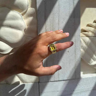 Klassische Edge Ringuhr - Cecile LavelleSilber - Rot