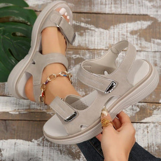 Komfort Plateau Sandalen mit Riemen - Cecile LavelleGrau