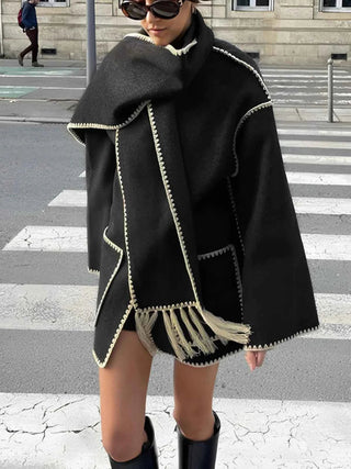 Kurze Wickeljacke mit Schalkragen - Cecile LavelleSchwarz