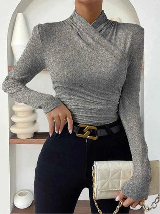 lara – long - sleeve mit eleganter wickeloptik - Cecile LavelleSchwarz